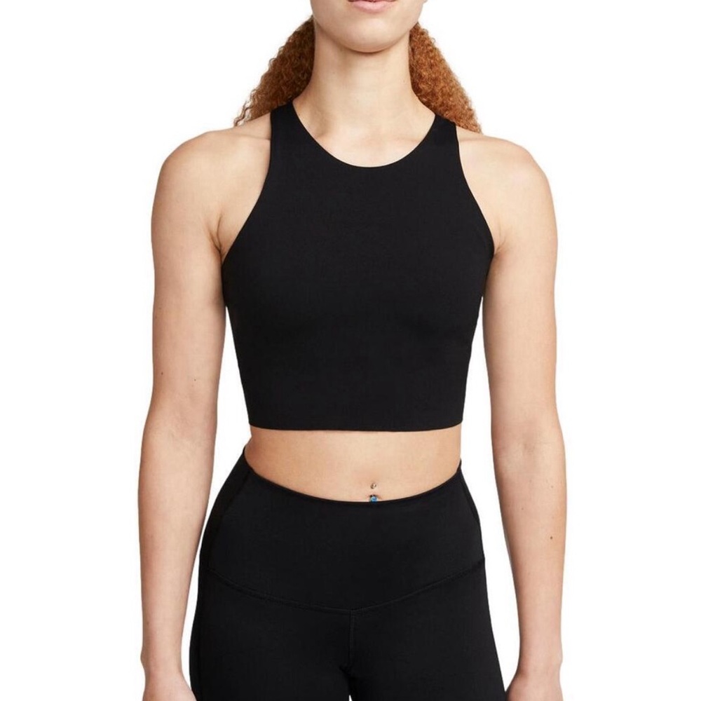 Old Navy Active Powersoft Black Crop Top with Built In Shelf Sports Bra